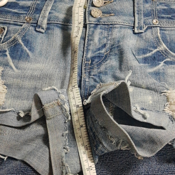 Ladies Shorts - Picture 13 of 13